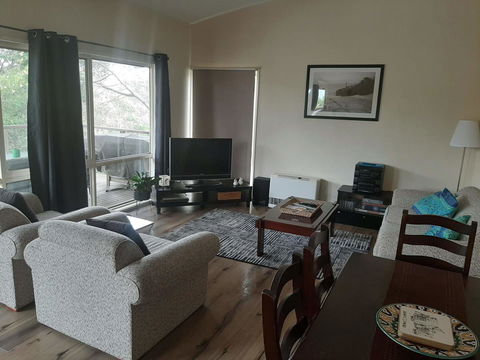 Elevated Holiday House Overlooks Tranquil Wetlands - Geraldton Accommodation 1