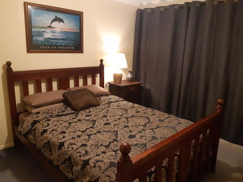 Elevated Holiday House Overlooks Tranquil Wetlands - Geraldton Accommodation 5