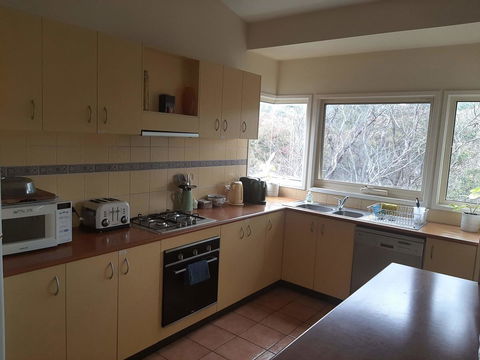 Elevated Holiday House Overlooks Tranquil Wetlands - Geraldton Accommodation 2
