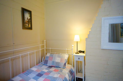 Healesville Apartments - Geraldton Accommodation 35