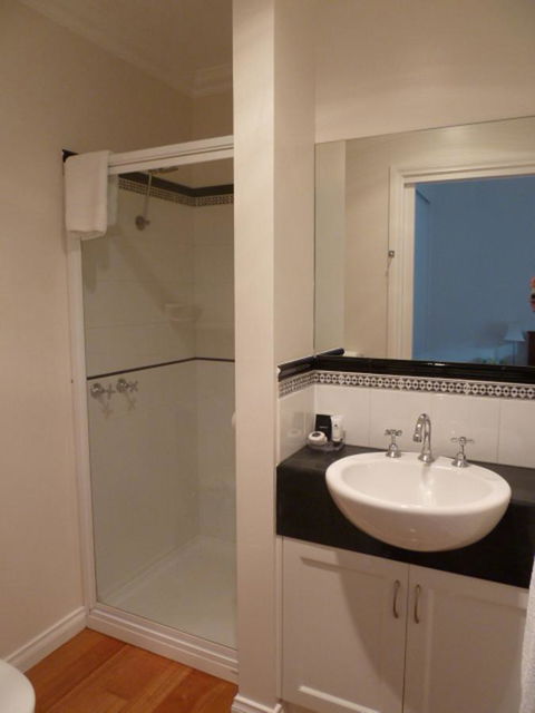 Beechwood Apartment - Geraldton Accommodation 8