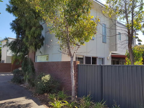 Torquay Timeout - Geraldton Accommodation 1