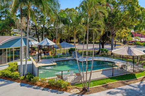 Rainbow Getaway Holiday Apartments - Geraldton Accommodation 0