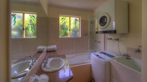 Rainbow Getaway Holiday Apartments - Geraldton Accommodation 29