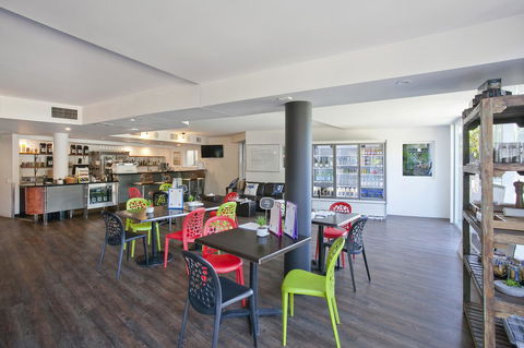 Noosa Blue Resort - Geraldton Accommodation 2