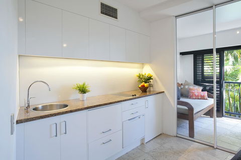 Noosa Blue Resort - Geraldton Accommodation 4