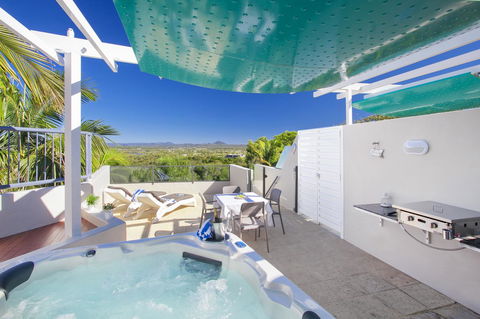 Noosa Blue Resort - Geraldton Accommodation 1