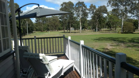 Lake Weyba Noosa Lodge & Kangaroos - Geraldton Accommodation 17