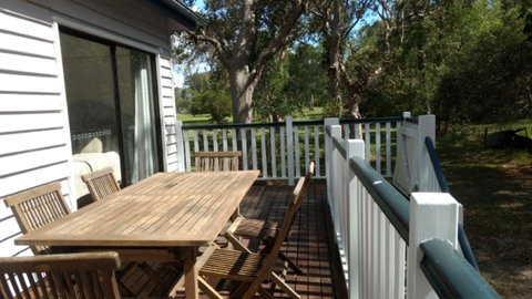Lake Weyba Noosa Lodge & Kangaroos - Geraldton Accommodation 21