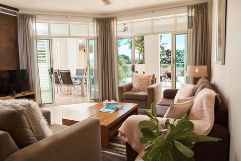 Sea Change Beachfront Apartments - Geraldton Accommodation 5