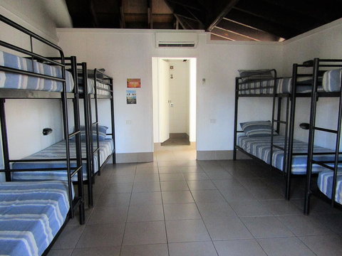 Nomads Airlie Beach - Geraldton Accommodation 13