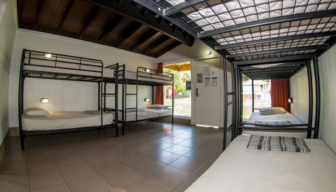 Nomads Airlie Beach - Geraldton Accommodation 17