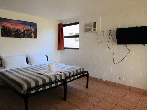 Nomads Airlie Beach - Geraldton Accommodation 14