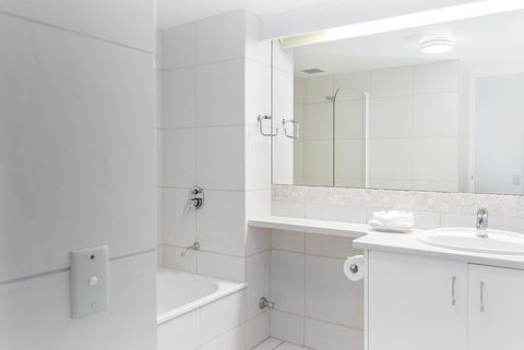 Noosa Hill Resort - Geraldton Accommodation 30