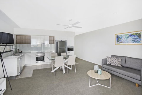 Direct Collective - Sea Breeze Mooloolaba - Geraldton Accommodation 24