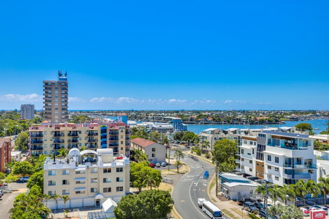 Direct Collective - Sea Breeze Mooloolaba - Geraldton Accommodation 13
