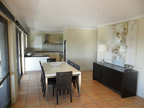 Myuna Holiday Apartments - Geraldton Accommodation 32