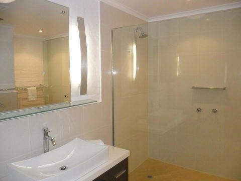 Myuna Holiday Apartments - Geraldton Accommodation 42