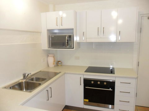 Myuna Holiday Apartments - Geraldton Accommodation 18
