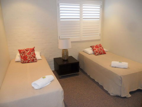 Myuna Holiday Apartments - Geraldton Accommodation 36
