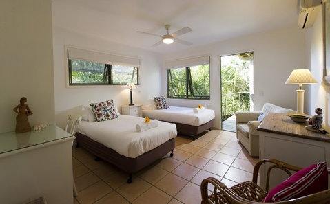 The Retreat Beach Houses - Geraldton Accommodation 10