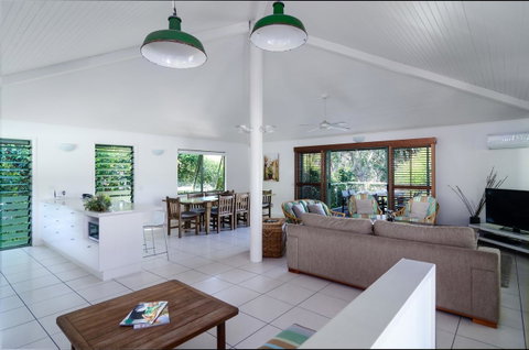 The Retreat Beach Houses - Geraldton Accommodation 1