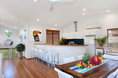 Jolly Roger's Beach House - Geraldton Accommodation 4