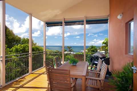 Jolly Roger's Beach House - Geraldton Accommodation 1