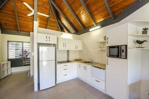 Island Leisure Resort - Geraldton Accommodation 4