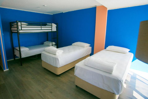 Rainbow Bay Backpackers - Geraldton Accommodation 10