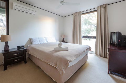 The Hastings Beach Houses - Geraldton Accommodation 14