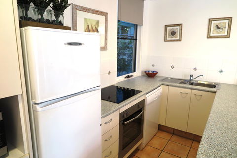 The Hastings Beach Houses - Geraldton Accommodation 40