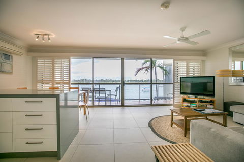 Noosa Shores Resort - Geraldton Accommodation 4