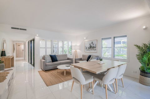 Bella Casa Noosa - Geraldton Accommodation 1