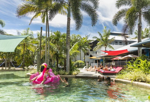 Summer House Cairns - Geraldton Accommodation 3