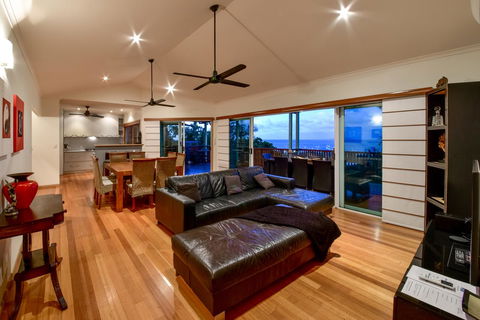 Bella Vista On Nara Pets Welcome - Geraldton Accommodation 11