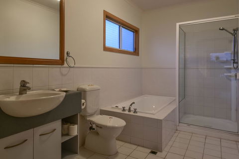 Bella Vista On Nara Pets Welcome - Geraldton Accommodation 16