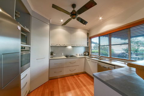 Bella Vista On Nara Pets Welcome - Geraldton Accommodation 18