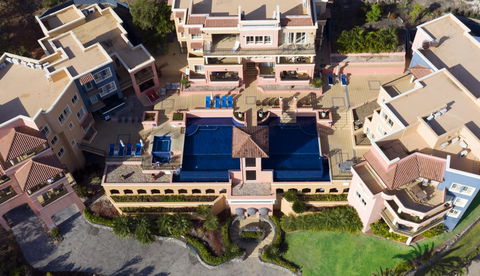 Martinique Whitsunday Resort - Geraldton Accommodation 18