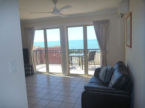 Martinique Whitsunday Resort - Geraldton Accommodation 43