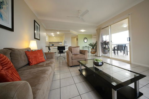 Martinique Whitsunday Resort - Geraldton Accommodation 36