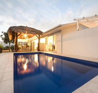 Whitsunday Luxury Homes - Geraldton Accommodation