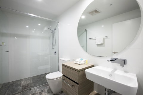 Qube Broadbeach - Geraldton Accommodation 39