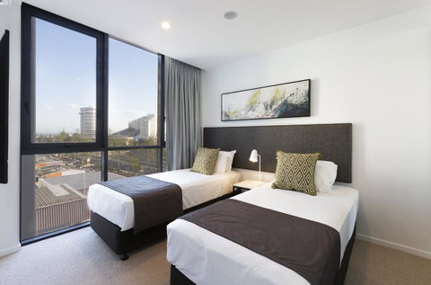 Qube Broadbeach - Geraldton Accommodation 44