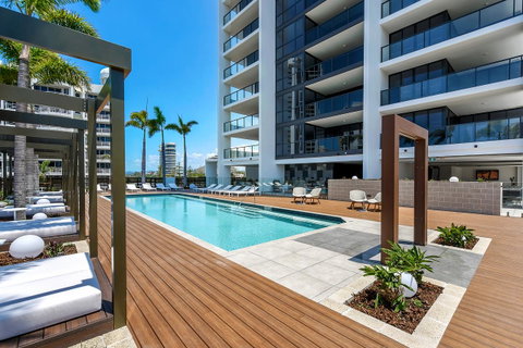 Qube Broadbeach - Geraldton Accommodation 0