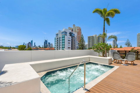 Qube Broadbeach - Geraldton Accommodation 28