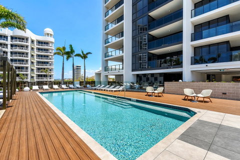Qube Broadbeach - Geraldton Accommodation 17