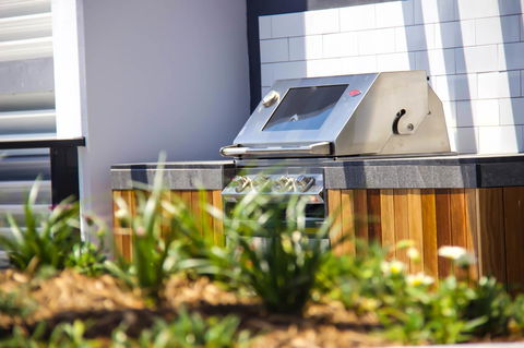 Synergy Broadbeach - Official - Geraldton Accommodation 13