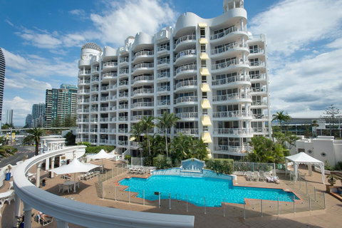Broadbeach Holiday Apartments - Geraldton Accommodation 0