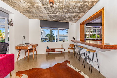 The Pink Hotel Coolangatta - Geraldton Accommodation 5